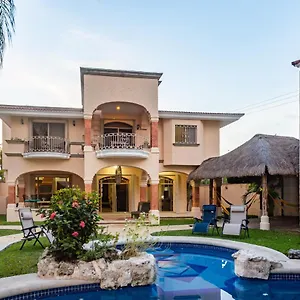 https://casa-frida-cozumel.quintano-roohotels.com