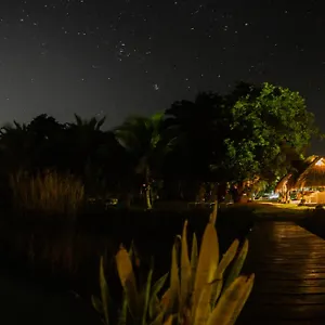 https://casita-flotante.quintano-roohotels.com